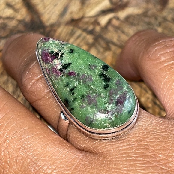 Ruby Zoisite Ring Size 8 - Picture 5 of 9